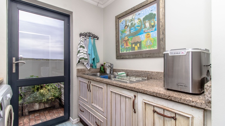 3 Bedroom Property for Sale in Birkenhead Western Cape